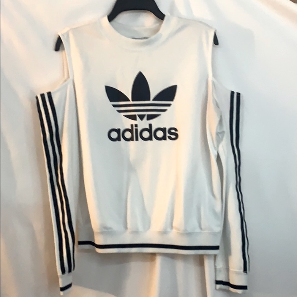 Adidas originals long sleeve top ✨